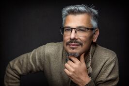 Portrait mit Brille