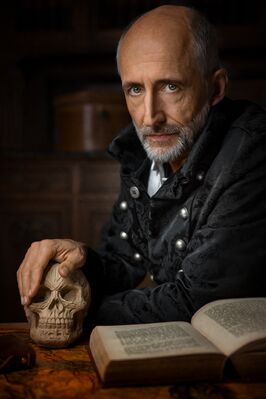 Dr. Faust liest